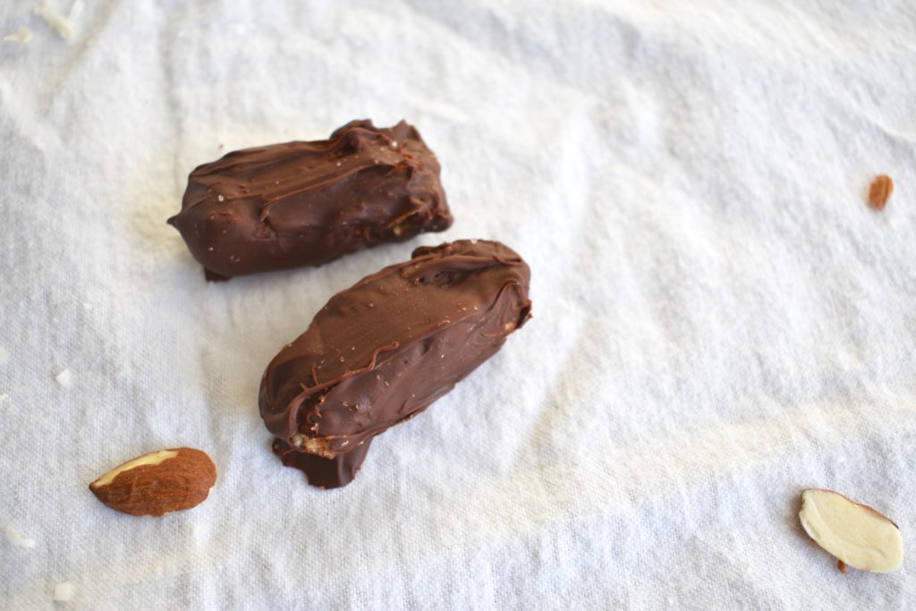 Copycat healthy vegan snickers