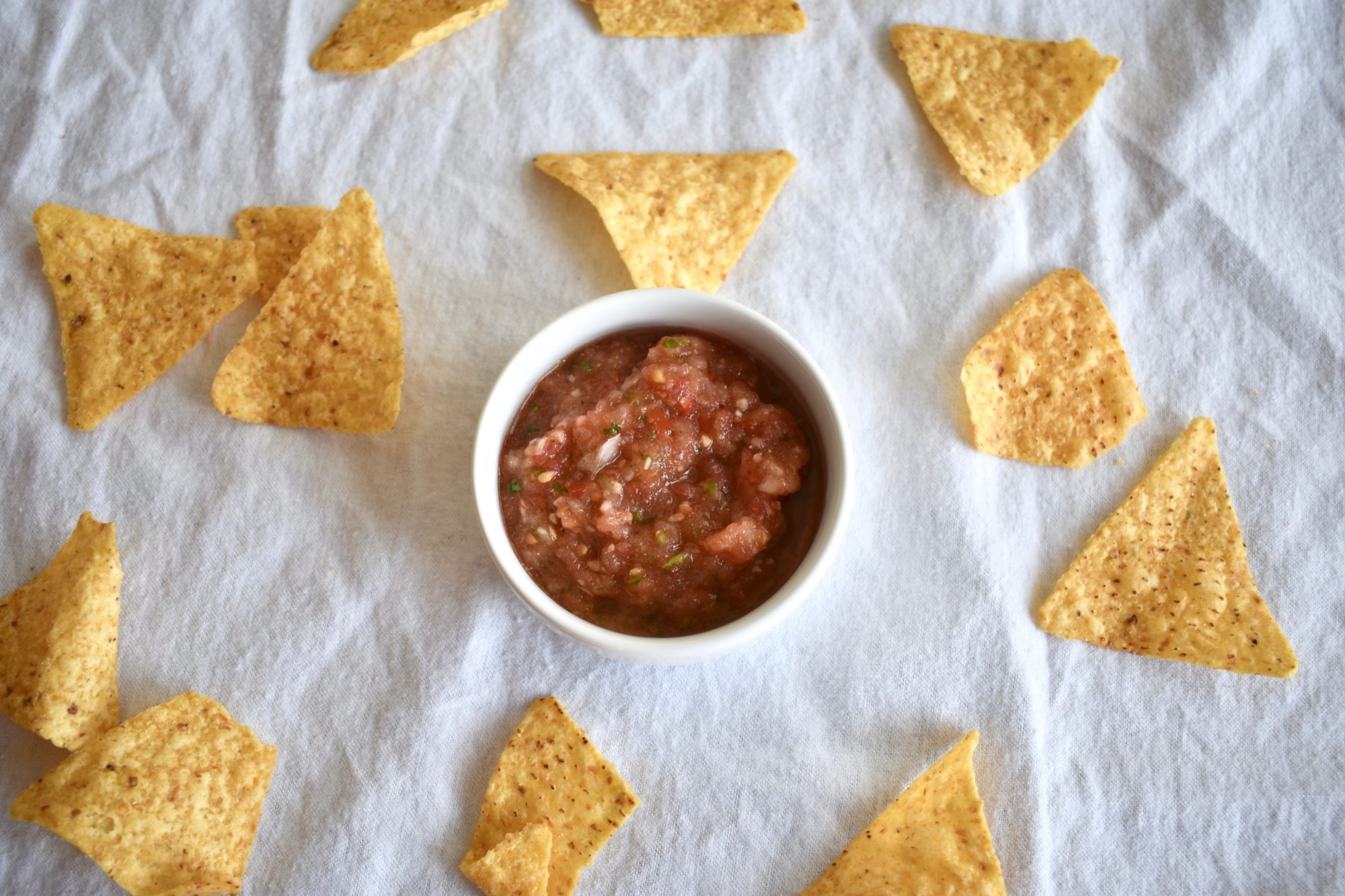 Fresh Salsa Recipe Medium with Tortilla Chips